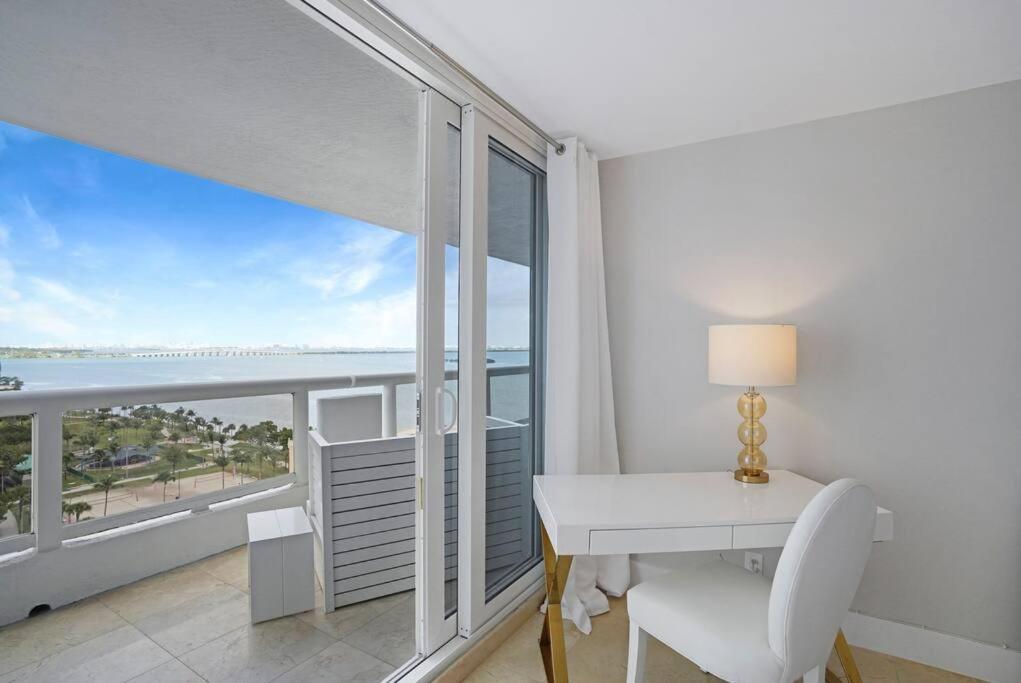 The Gypsy - Water & Park Views, Totally Renovated Apartamento Miami
