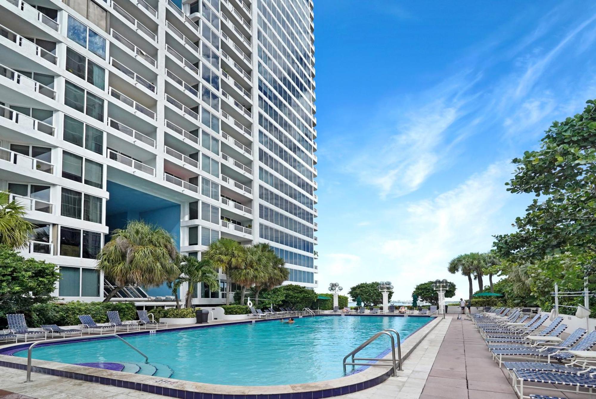 The Gypsy - Water & Park Views, Totally Renovated Apartamento *